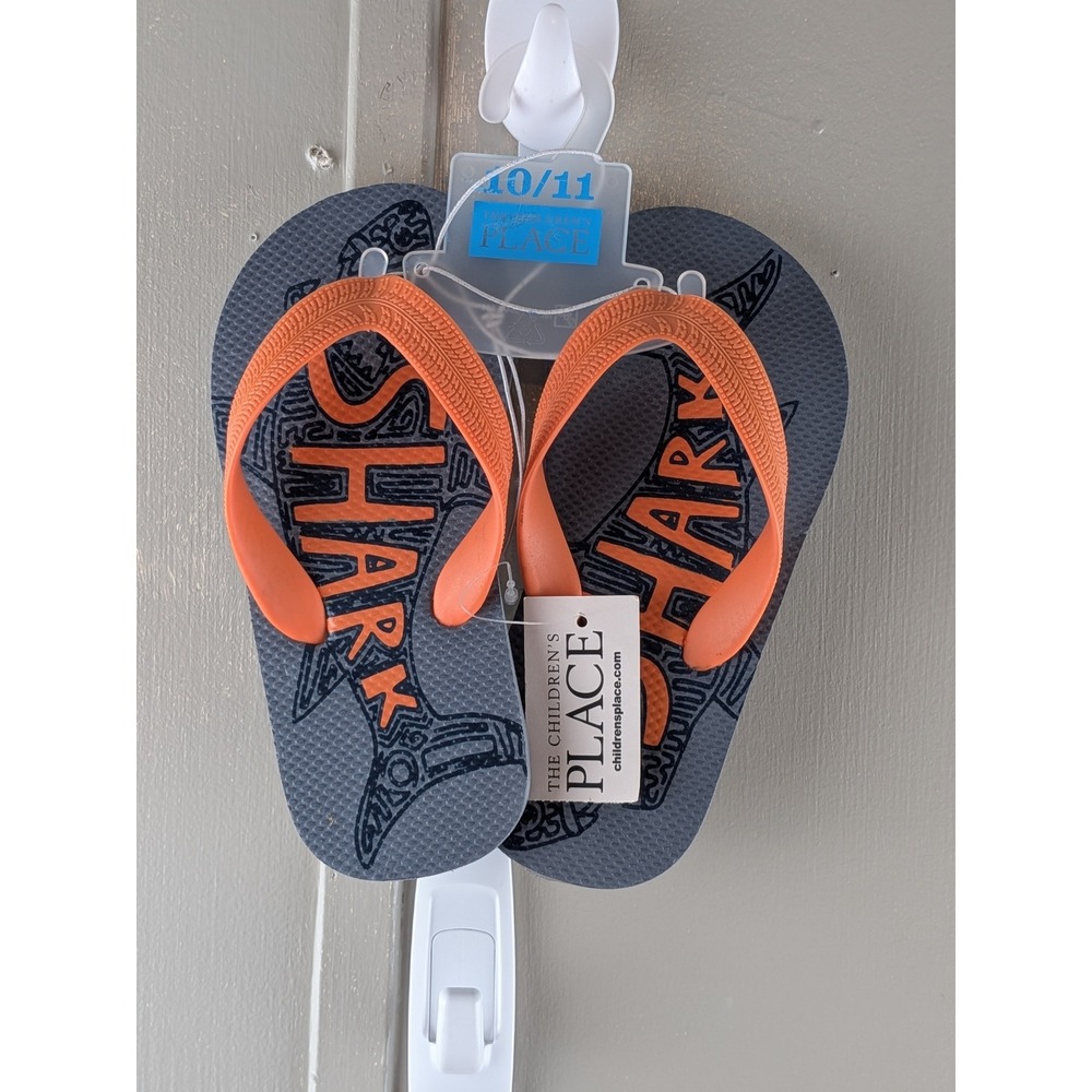 The Childrens Place Boys Shark Flip Flop Sandals Gray Orange Size 10/11 NWT